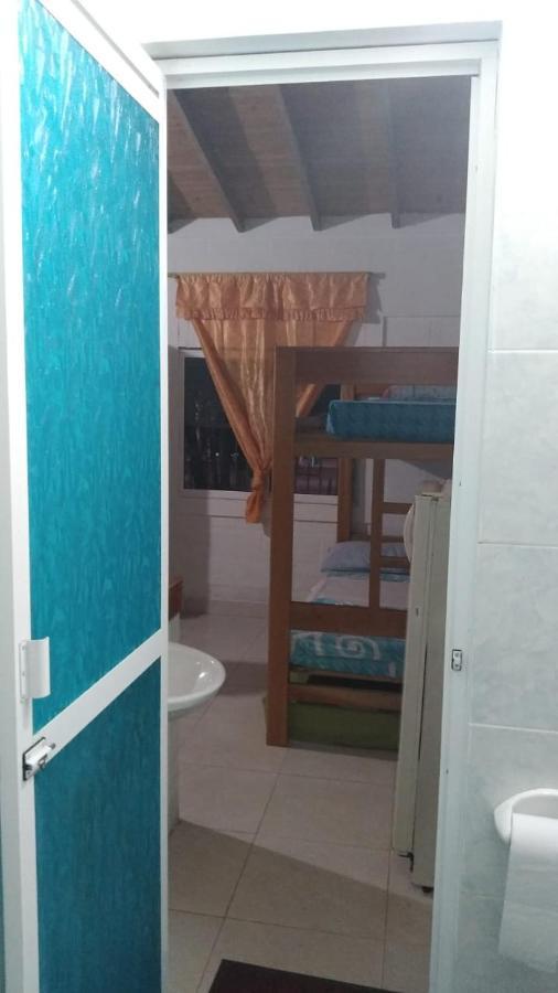 Habitacion Triple Con Cocina Y Bano Privado เนโคคลิ ภายนอก รูปภาพ