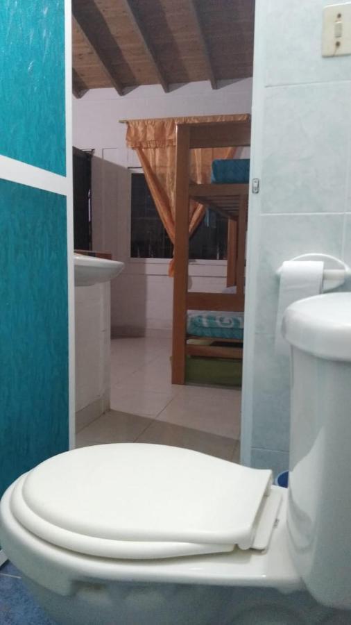 Habitacion Triple Con Cocina Y Bano Privado เนโคคลิ ภายนอก รูปภาพ